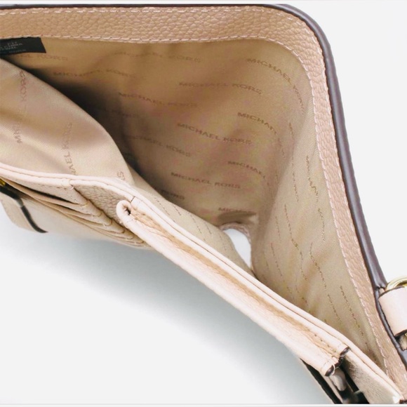 Michael Kors Light Pink Wristlet - Picture 6 of 6